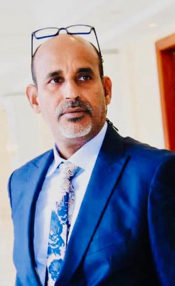 الشعر والعلم.. وجهان لقمر واحد